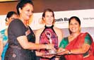 Kumudika Fernando honoured as ‘Business Role Model of the Year’