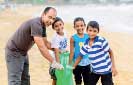 “Waves” gather many volunteers to clean-up Mount Lavinia beach