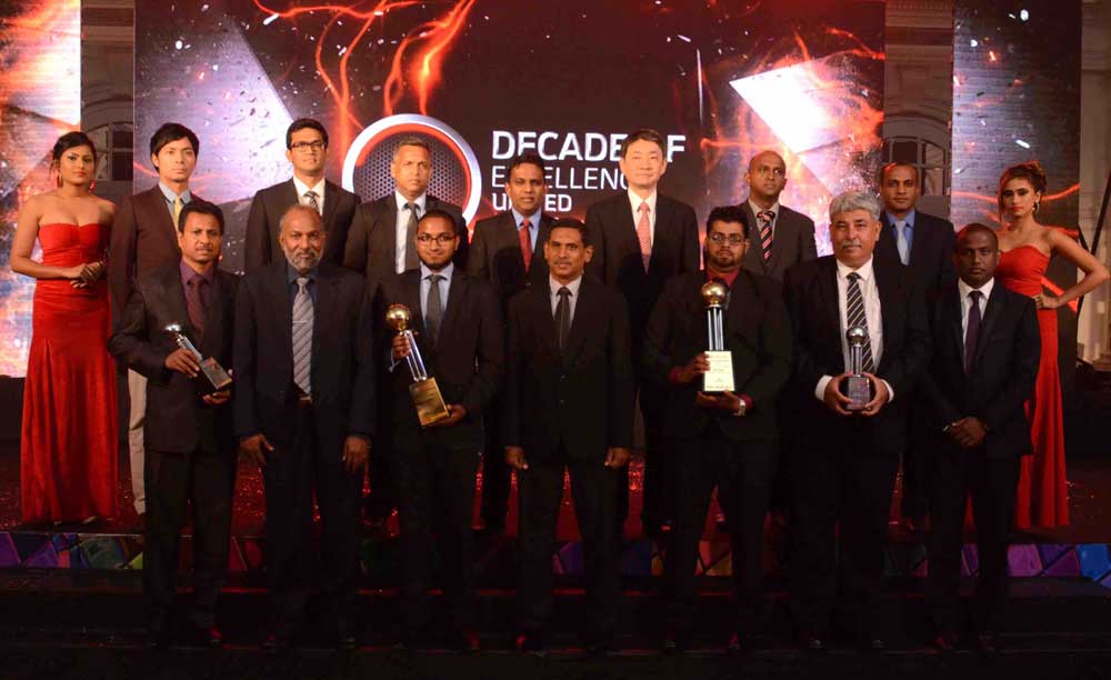 Toyota Lanka rewards top performers at National Dealer Conventions 2016