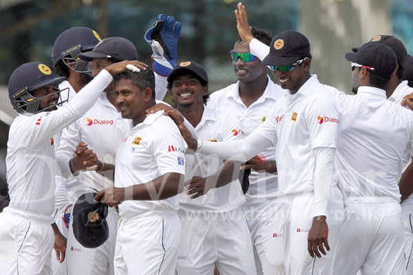 Hat-trick for Herath 