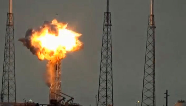 Video: SpaceX Falcon 9 rocket explosion