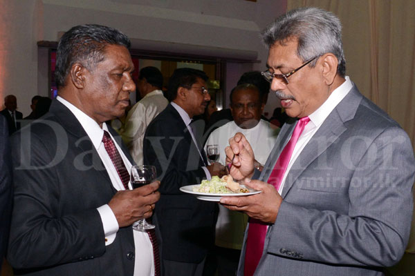 What do they talk? Ex and present Defence Secretaries  