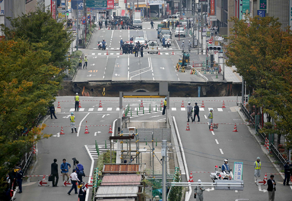 Video: Gigantic sinkhole swallows intersection in Japan