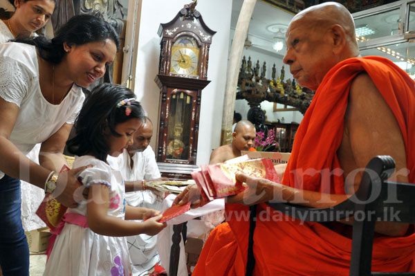 New Year blessing at Gangarama Temple