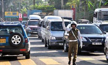 Uni protest causes traffic in Town Hall  