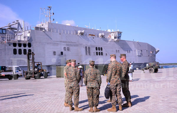 USNS Fall River arrives in H’tota