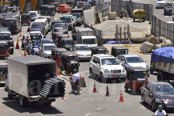 Separate bus lane causes traffic