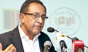 Four airlines show interest in SriLankan, but not convincing, says Hashim 