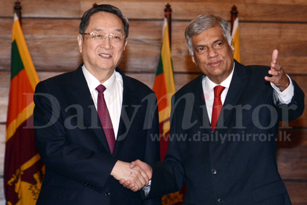 Top Chinese advisor calls on PM  