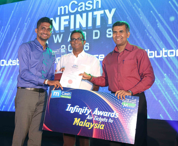 mCash rewards key stakeholder groups at mCash Infinity Awards 2016