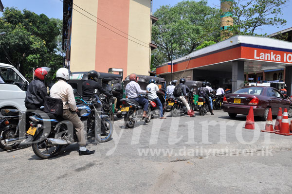 Lengthy queues at fuel stations