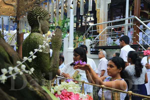 Religious observances at Gangaramaya