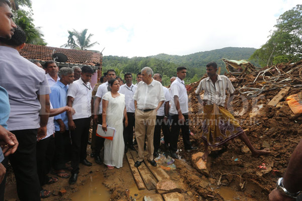 PM visits flood-hit areas