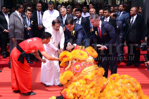 President opens Shangri-La Hotel