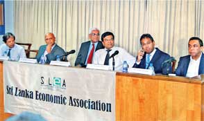 Politics flare up at economic forum