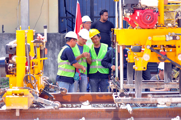 Laying rail tracks from Matara to Beliatta