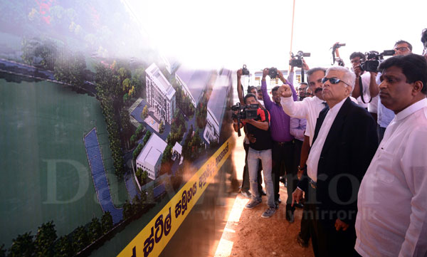 PM visits Horana tyre factory