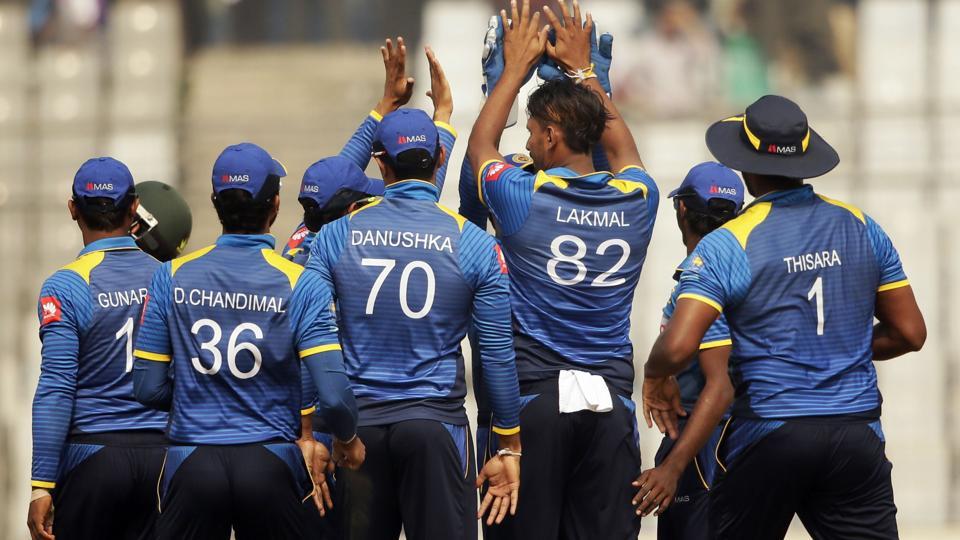 Sri Lanka win tri-nation series