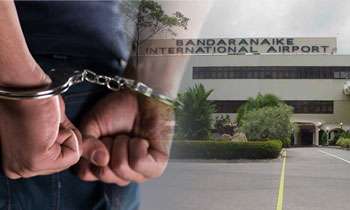 BIA employee nabbed with 7kgs of gold