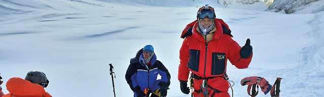 Sri Lankan Johann Peries Close to Mt. Everest summit