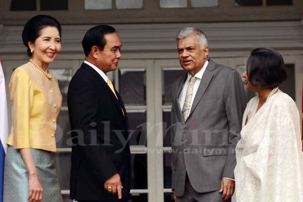 Thai PM meets Ranil