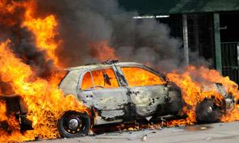 Car catches fire on R.A.de Mel Mw