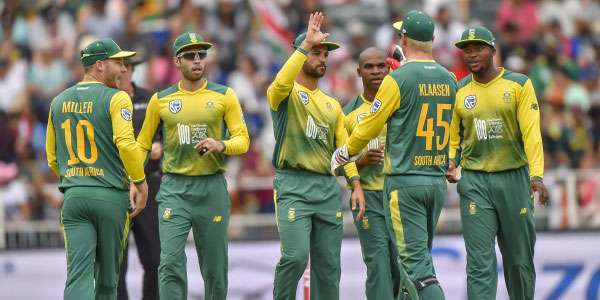 South Africa opt to bowl, 43 overs to be played