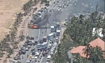 Noodle truck on fire at Galle Face Green
