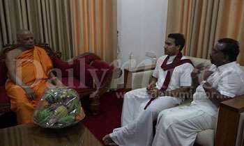 Govt. acting arbitrarily: Mahanayake Thera