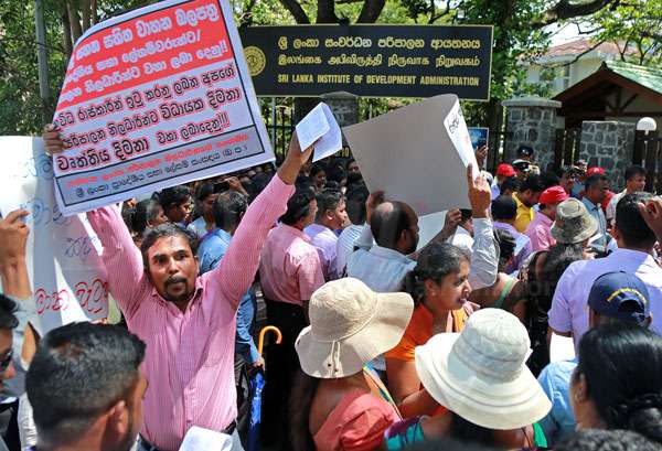 Management Assistants protest over salary issue