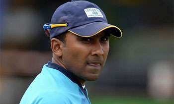 Never wash your dirty laundry in public- Mahela