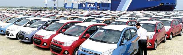 Rapid rupee depreciation A test for Government’s  liberal economic policies 
