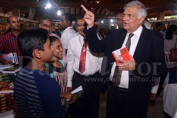 PM chats with kids at book fair