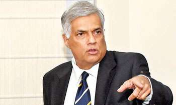 PC elections: PM asks UNP seniors to talk to SLFP