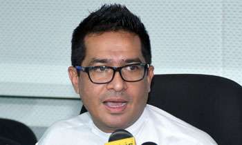Mom wants me to quit politics: Senasinghe