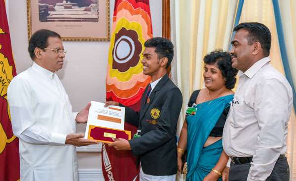 President donates Rs.1mn to innovative student