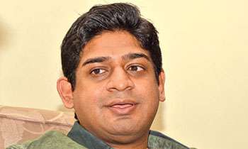 I did not sell my portfolio for money: Wasantha