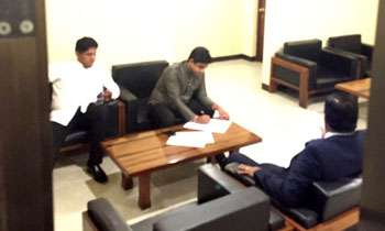  Wasanatha seen with Sajith and Ravi