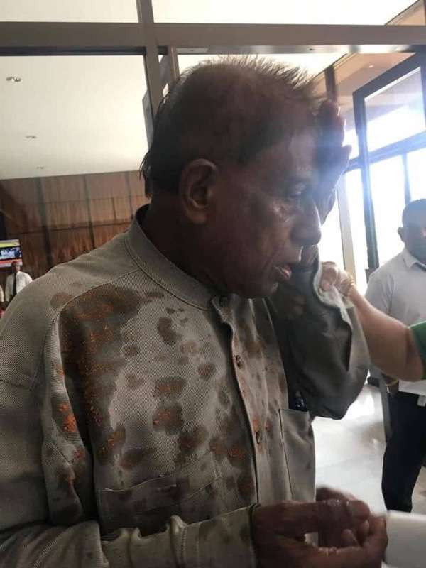 Chilli powder attack in Parliament 