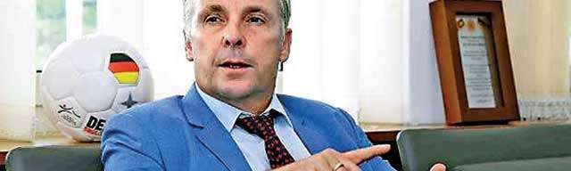 “Current crisis  takes its toll on SL economy”