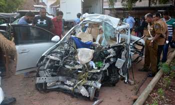 Update: Six killed, three injured in accident in Wennappuwa