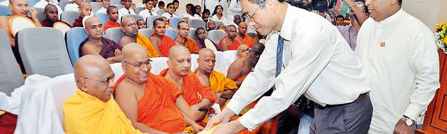 China extends assistance to develop Dhamma Education in SL