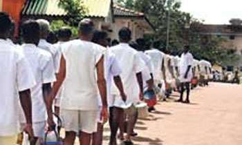 27 released prisoners go back to prisons