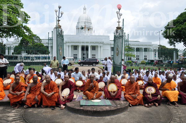 Satyagraha against use of arsenic