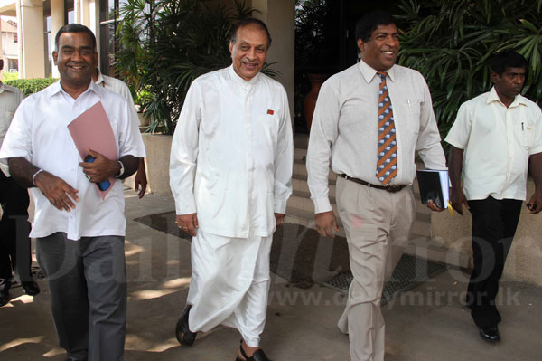 UNP LC members at Elections Department