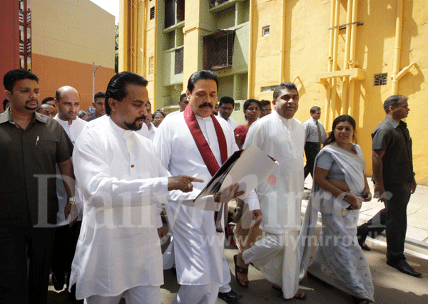 President inspects Housing Complex