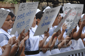 Nurses take to the streets