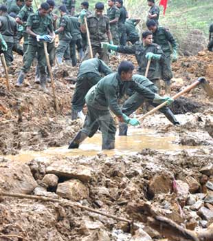 Meeriyabedda landslide rescue effort intensified