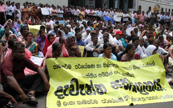 Video: Agricultural Research officers protest 