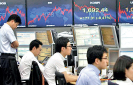 Asia stocks sink with US, Europe but euro holds gains